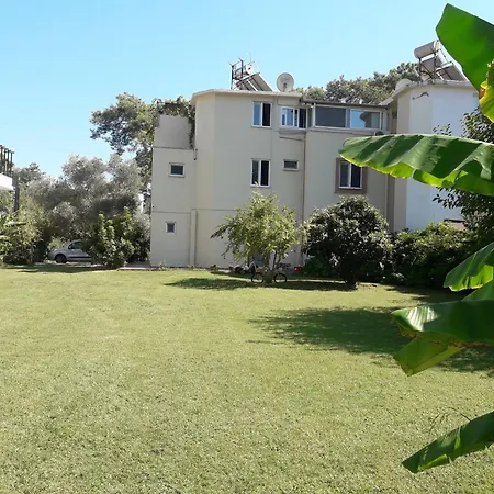 Apartament Rose *